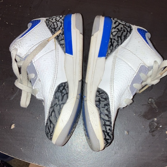 Kids Air Jordan’s size 9 c - Picture 4 of 5